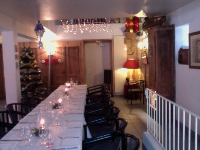 L'Auberge Chez Leon Le Chambon-sur-Lignon Exteriör bild